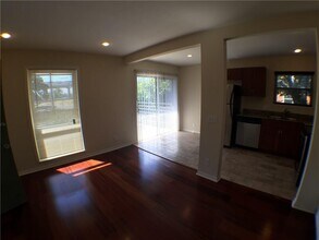 2800 Cole St in Austin, TX - Foto de edificio - Building Photo