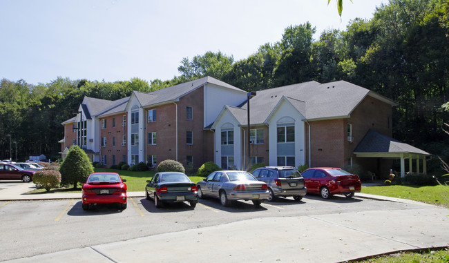 Greenwood Apartments in Mount Pleasant, PA - Foto de edificio - Building Photo