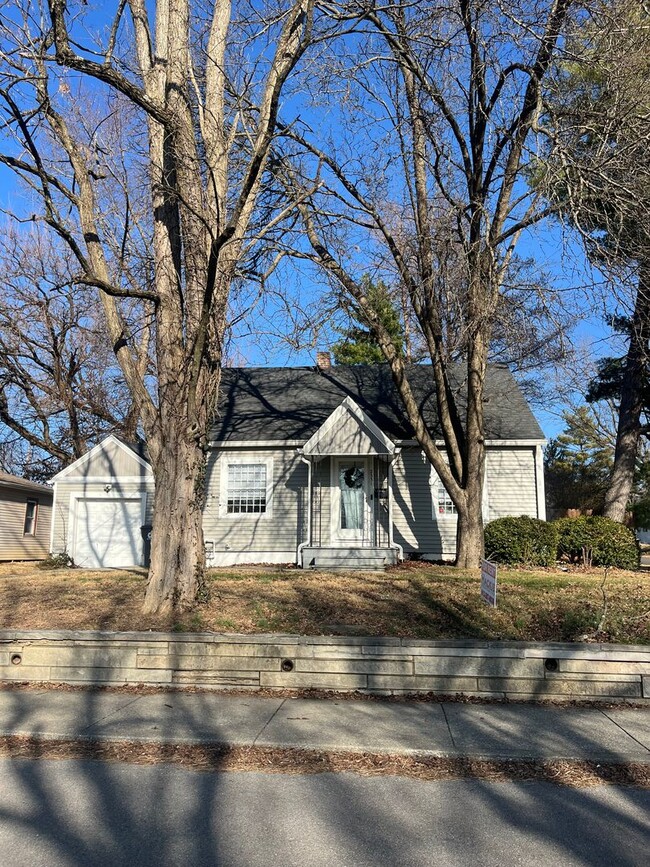 property at 2331 E 7th St