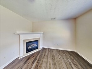 35 Belmont Park Ln in Newnan, GA - Building Photo - Building Photo