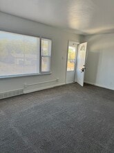 2116-2116 Alexander Ave in Cheyenne, WY - Foto de edificio - Building Photo