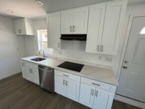 10435 Las Lunitas Ave in Tujunga, CA - Building Photo - Building Photo