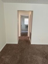 2503 Hermitage Way, Unit # 3 in Louisville, KY - Foto de edificio - Building Photo