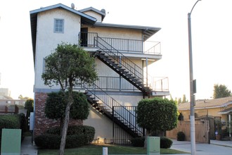 110 S Eucalyptus Ave in Inglewood, CA - Building Photo - Other