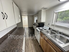 1795 School St in Anderson, CA - Building Photo - Building Photo