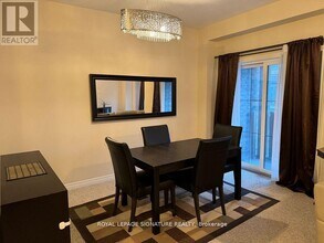 10 Waterview Dr in Hamilton, ON - Building Photo - Building Photo