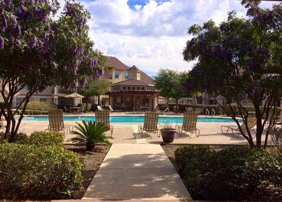 Willow Bend Apartments (NEW) in San Antonio, TX - Foto de edificio