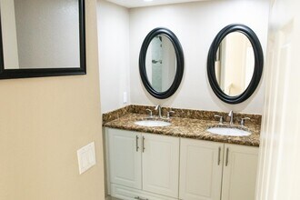 70 Lake Arbor Dr in Palm Springs, FL - Building Photo - Building Photo