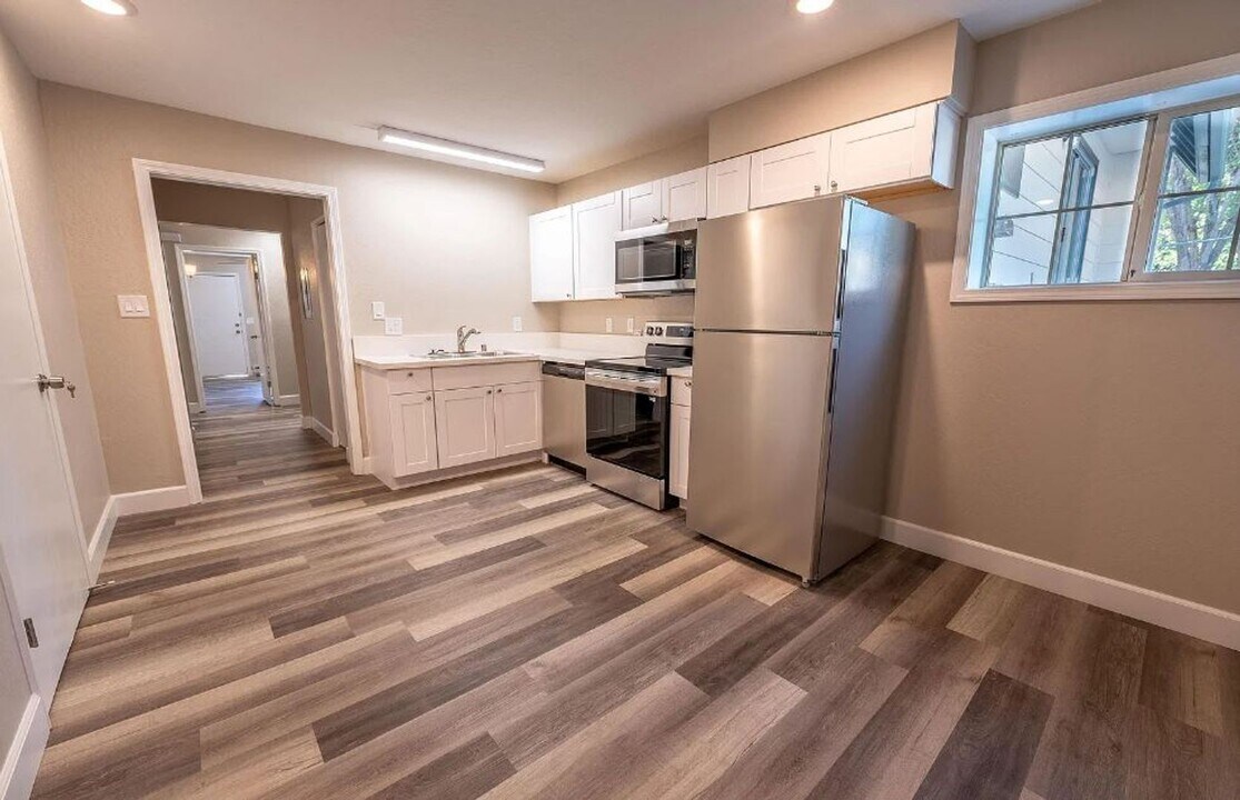 1449 Hillside Dr in Reno, NV - Building Photo
