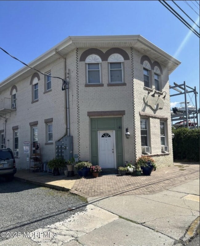 property at 24 Bay Ave