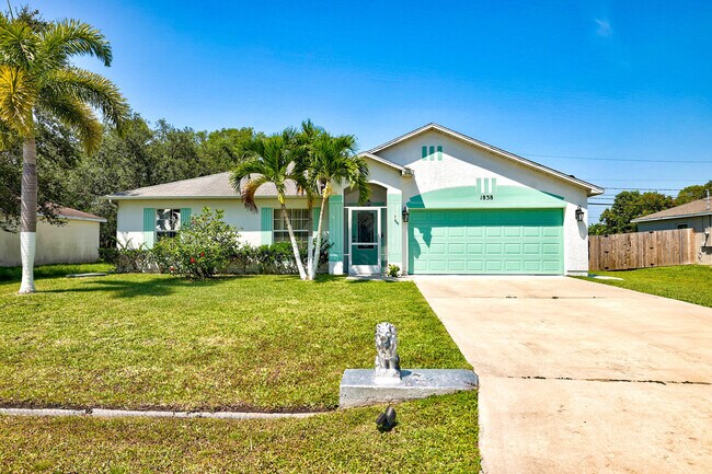 1838 SE Genaro Terrace in Port St. Lucie, FL - Building Photo - Building Photo