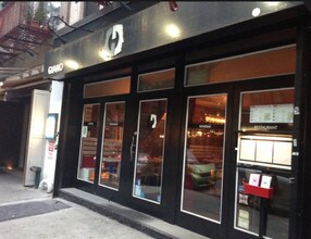 126 E 7th St in New York, NY - Foto de edificio - Building Photo