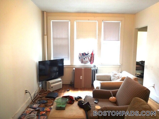 1634 Commonwealth Ave, Unit 11