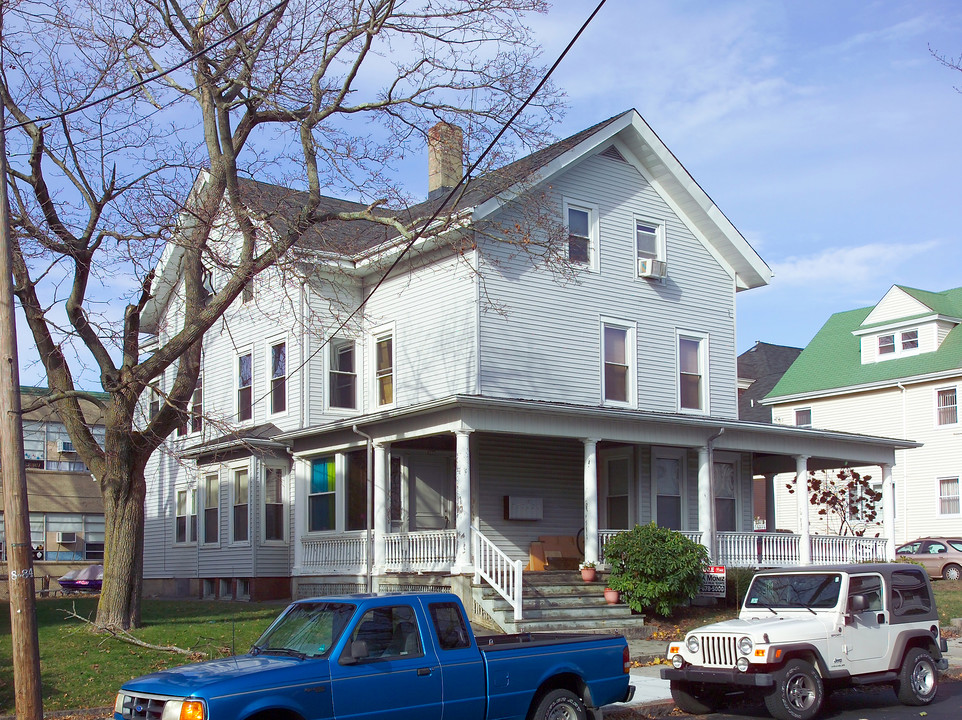 244 Winter St in Fall River, MA - Building Photo