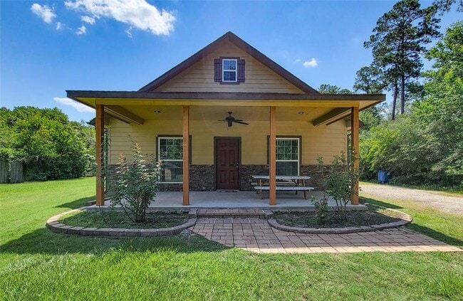 property at 17132 Bending Oaks