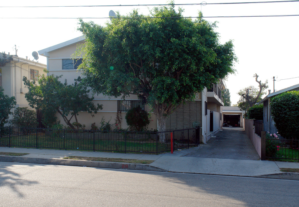 218 W Kelso St in Inglewood, CA - Foto de edificio