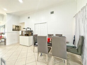 18331 SW 135th Ave in Miami, FL - Building Photo - Building Photo