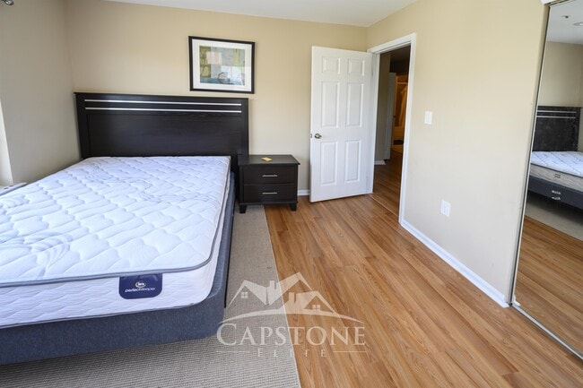 40 Cornerstone Ln in Newark, NJ - Building Photo - Building Photo