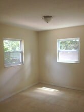 38510 New Haven Dr in Dade City, FL - Building Photo - Building Photo