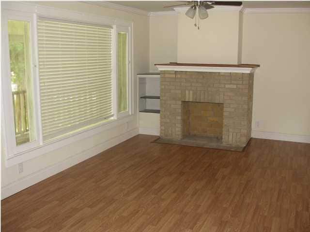 2404 S Hillwood Dr in Mobile, AL - Building Photo - Building Photo