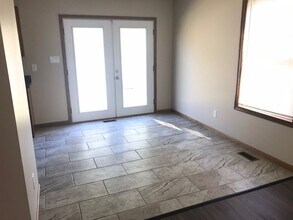 2316 Heizer St in Great Bend, KS - Building Photo - Building Photo