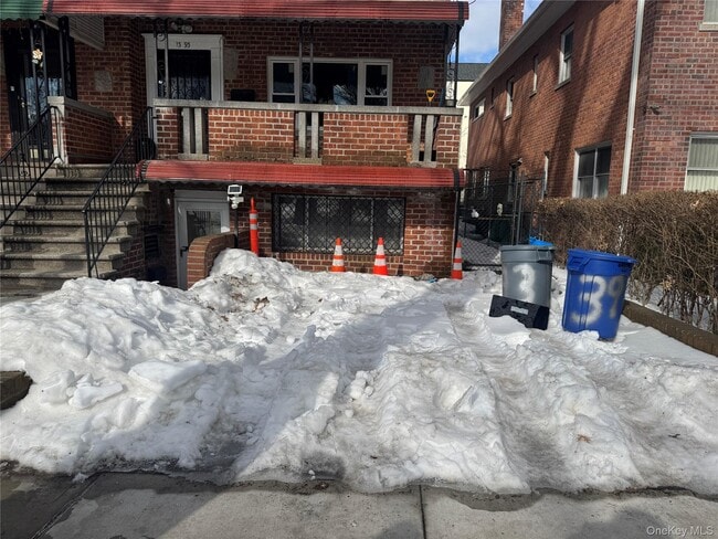 1393 Pelham Pkwy N in Bronx, NY - Building Photo - Building Photo