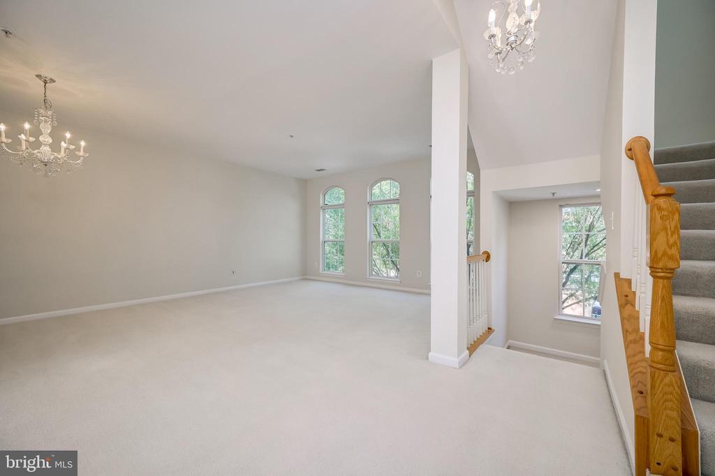 310 Cross Green St in Gaithersburg, MD - Building Photo