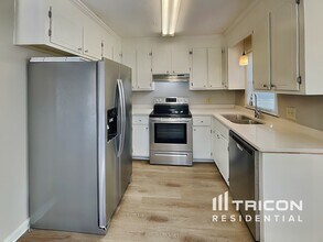 204 River Song Rd in Irmo, SC - Foto de edificio - Building Photo