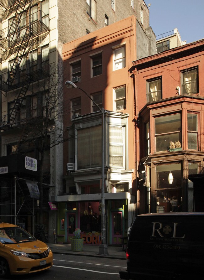 25 E 20th St in New York, NY - Building Photo - Building Photo