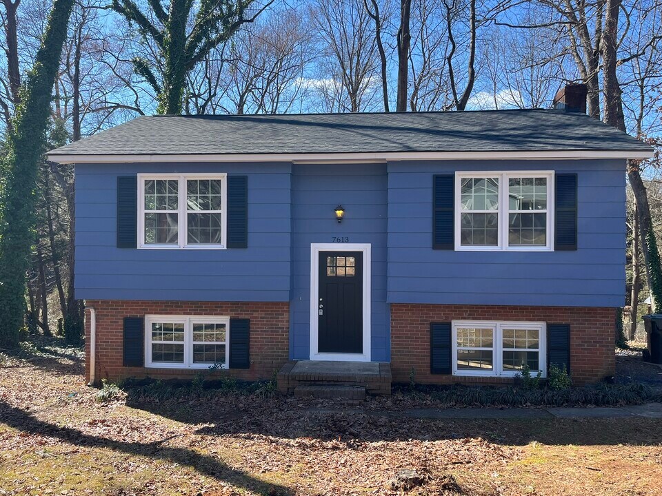 7613 Mine Valley Rd in Raleigh, NC - Building Photo