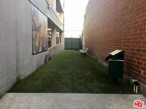 420 San Pedro St-Unit -607 in Los Angeles, CA - Building Photo - Building Photo