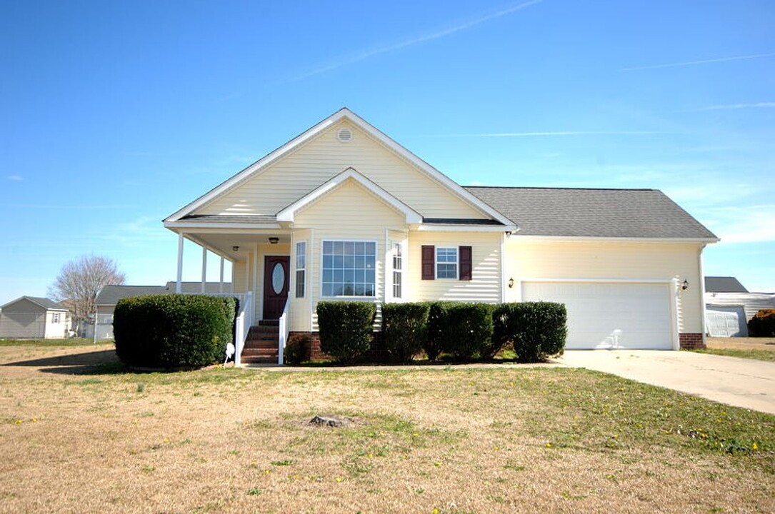 126 Heron Dr in Goldsboro, NC - Building Photo