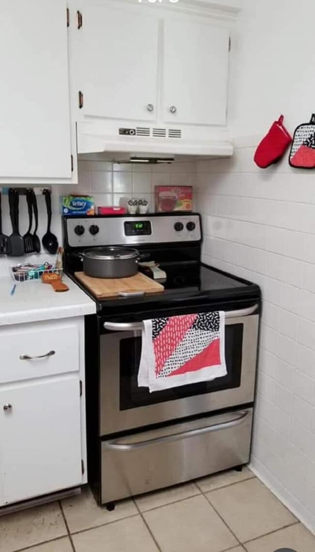 1836 Colonial Village Way