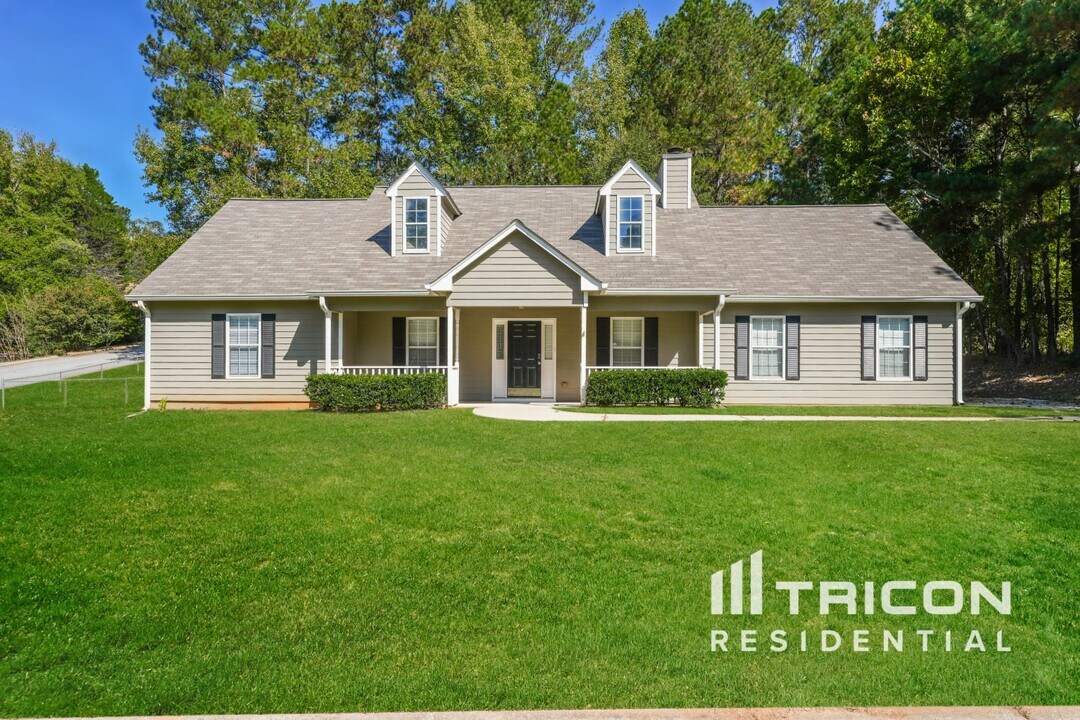 9190 Rhett Ln SW in Covington, GA - Building Photo