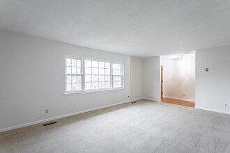 7005 Genoa Dr in Chattanooga, TN - Building Photo - Building Photo