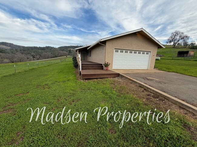 property at 784 Flag Creek Rd