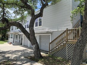 311 Harrison Blvd in Aransas Pass, TX - Foto de edificio - Building Photo