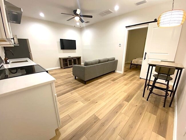 746 29th Ave N, Unit 746 1.5 29th Avenue N. in St. Petersburg, FL - Building Photo - Building Photo