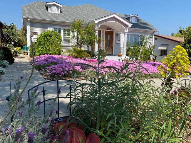 2323 Las Colinas Ave, Unit 2323 Las Colinas Ave.