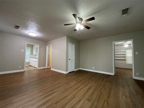 1622 W 8th St in Freeport, TX - Building Photo - Building Photo