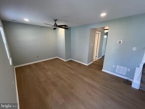 8617 Colston Ct in Marshall, VA - Building Photo - Building Photo