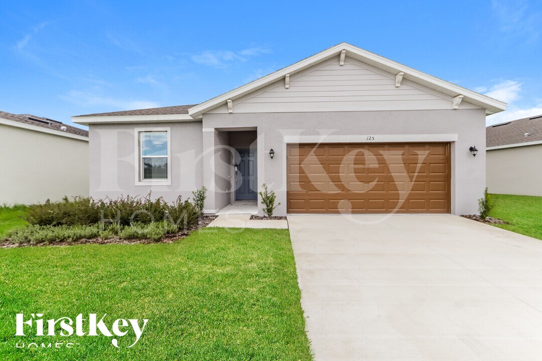 125 Windsor Reserve Dr in Bartow, FL - Foto de edificio