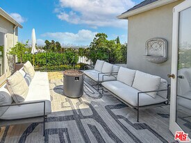 6248 Scenic Ave in Los Angeles, CA - Building Photo