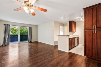 223 A-H Boardwalk Ave in San Bruno, CA - Building Photo - Building Photo