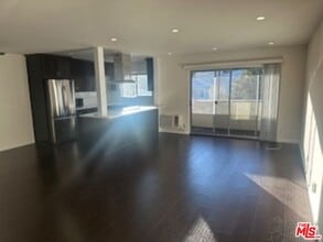 1028 S Bedford St in Los Angeles, CA - Building Photo - Building Photo