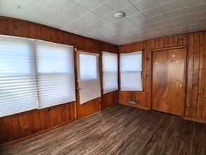 1136 E Seminary St in Danville, IL - Building Photo - Building Photo