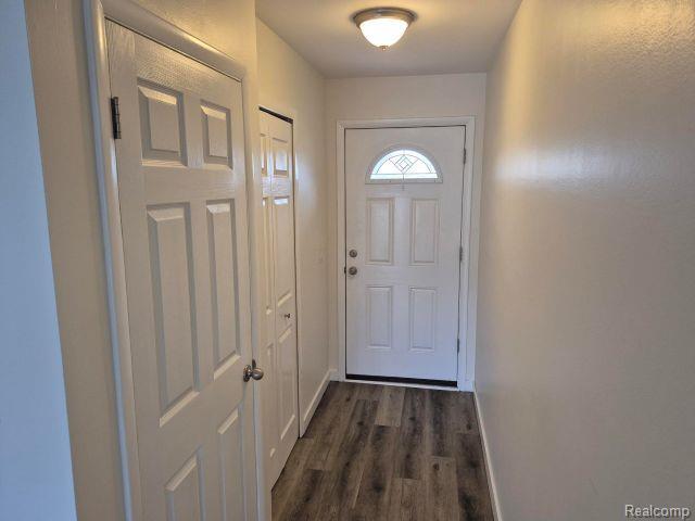 8401 18 Mile Rd in Sterling Heights, MI - Building Photo - Building Photo