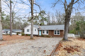 1812 Kenwood Ave in Spring Lake, NC - Building Photo - Building Photo