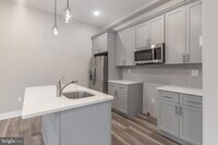 2401 N Mascher St photo'