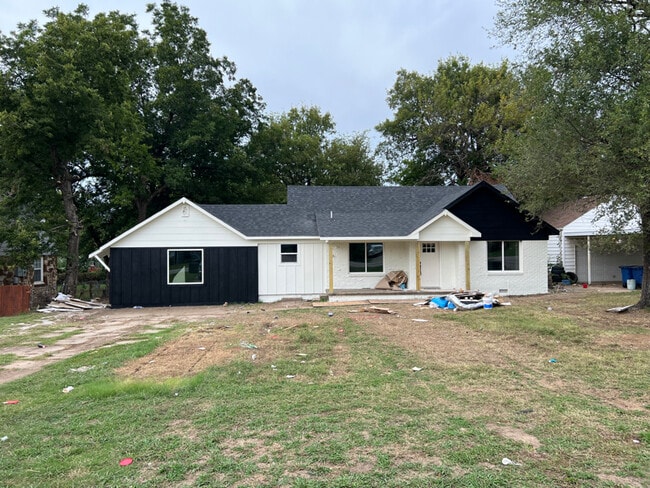 property at 637 Mohawk Blvd